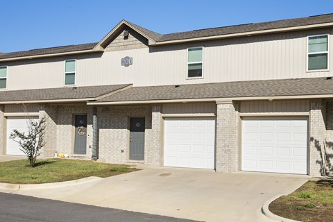 Floor plan for 3 beds, 2.5 baths, 1562 sqft